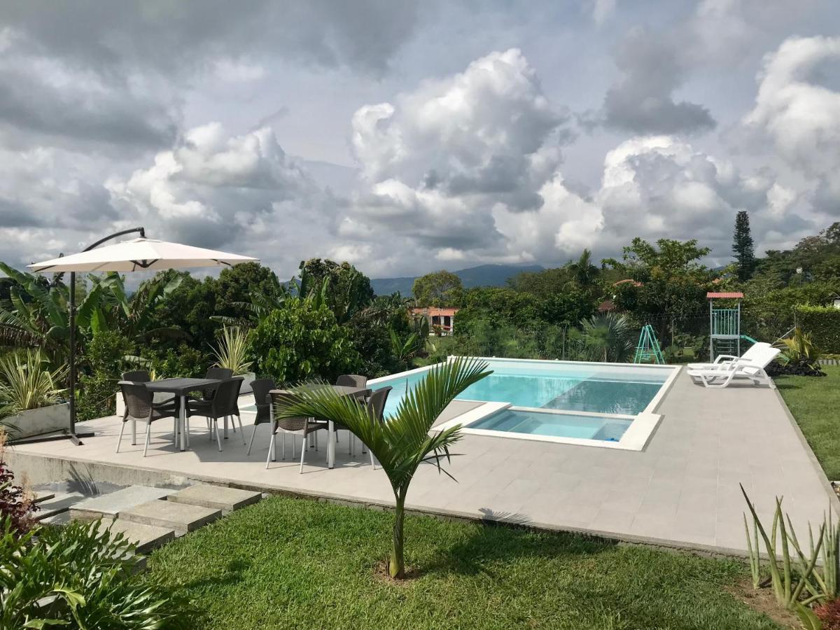 Torcaza Casa De Campo Quimbaya Luaran gambar